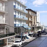 Asso Hotel 3*